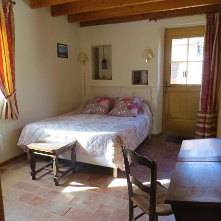 Bed and Breakfast Au Grand Pre Theillay Экстерьер фото